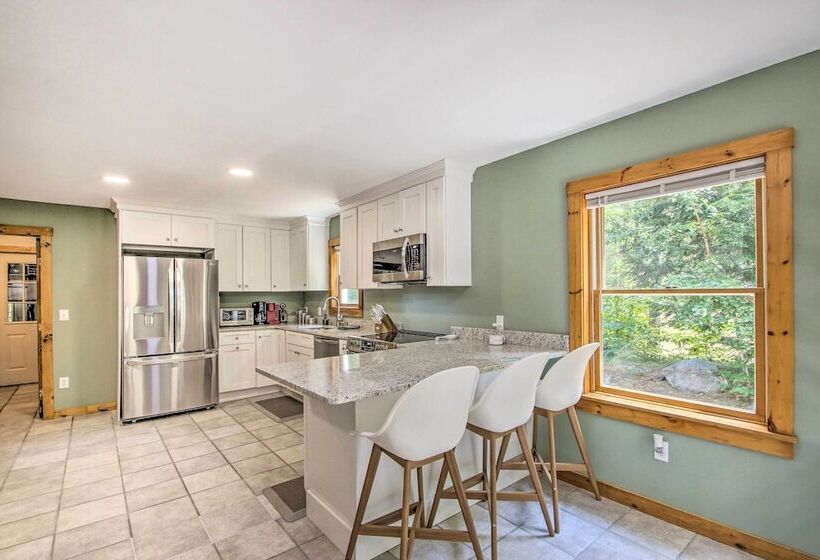 Waterfront Lakes Region Home On Private Cove!