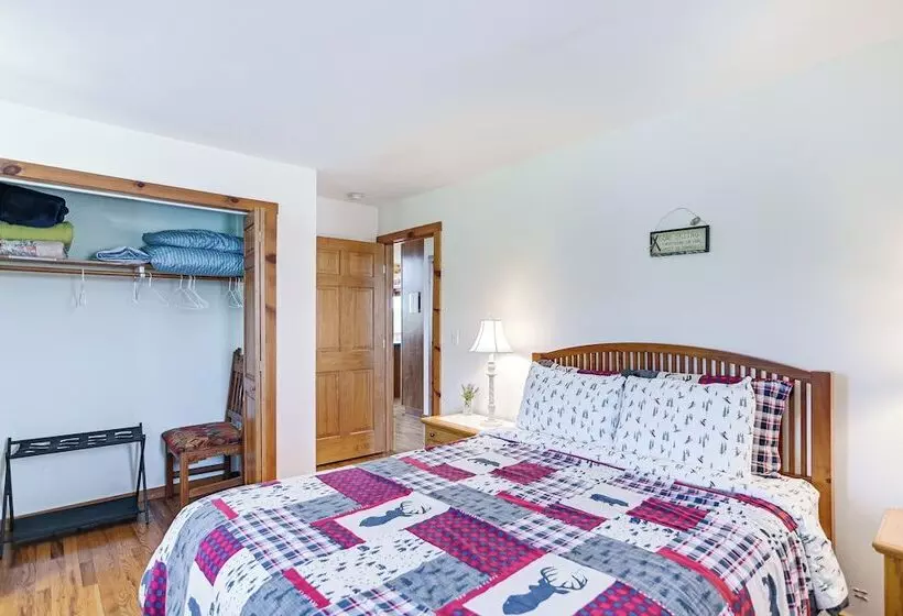 West Virginia Cabin Near Snowshoe Mountain Resort