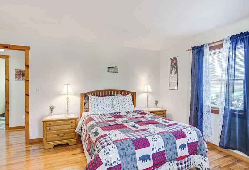 West Virginia Cabin Near Snowshoe Mountain Resort