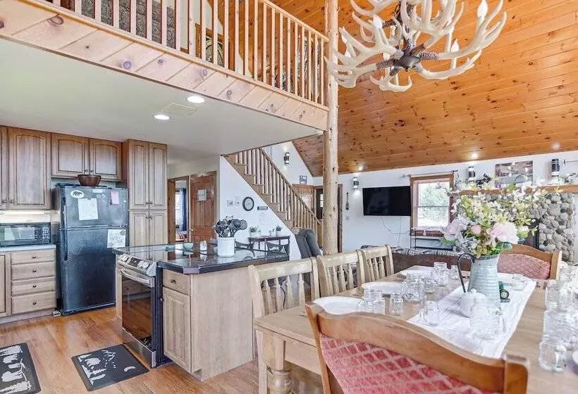 West Virginia Cabin Near Snowshoe Mountain Resort