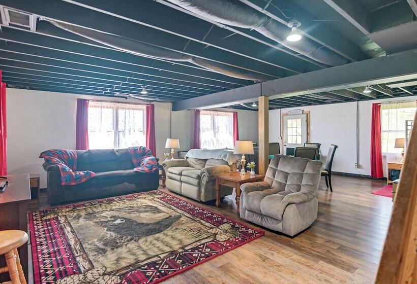 West Virginia Cabin Near Snowshoe Mountain Resort