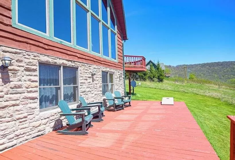 West Virginia Cabin Near Snowshoe Mountain Resort