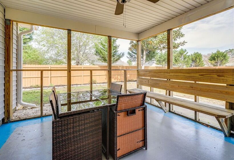 Wilmington Home ~ 7 Mi To Wrightsville Beach!