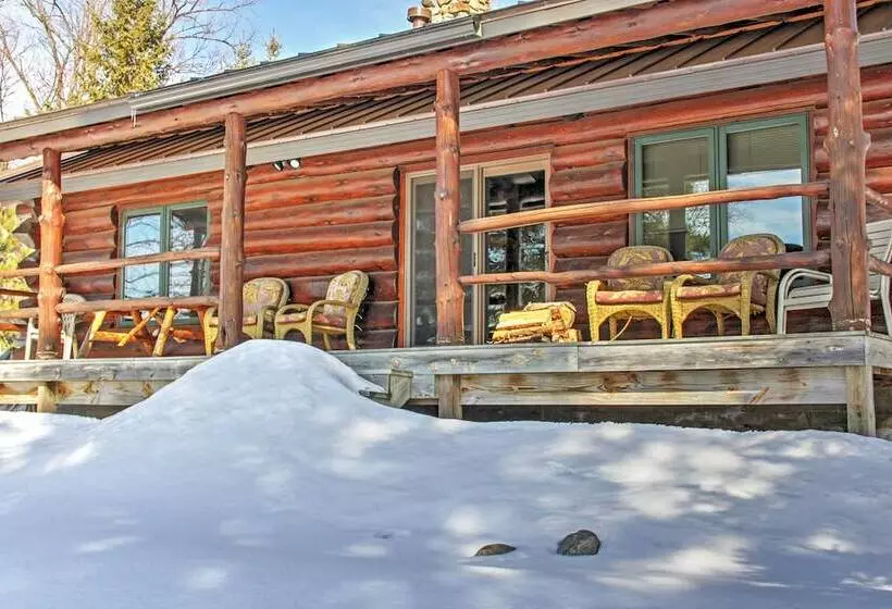 Wonderful Home On Sand Lake W/ Expansive Porch!