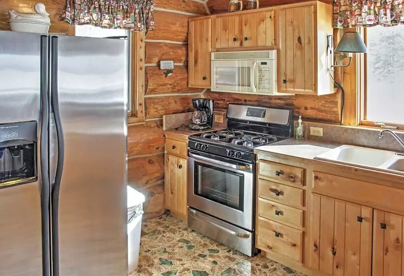 Wonderful Home On Sand Lake W/ Expansive Porch!