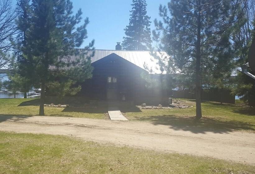 Wonderful Home On Sand Lake W/ Expansive Porch!