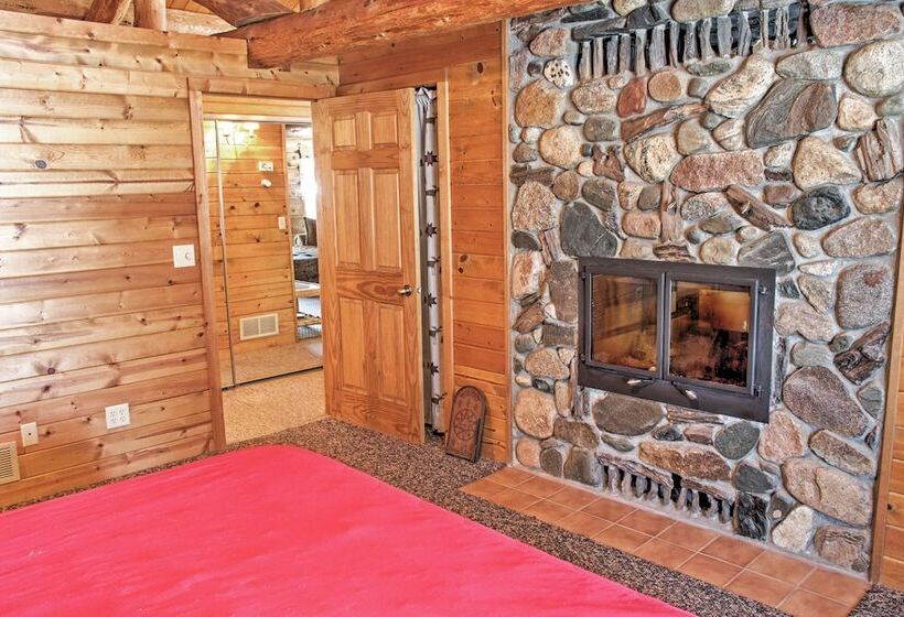 Wonderful Home On Sand Lake W/ Expansive Porch!