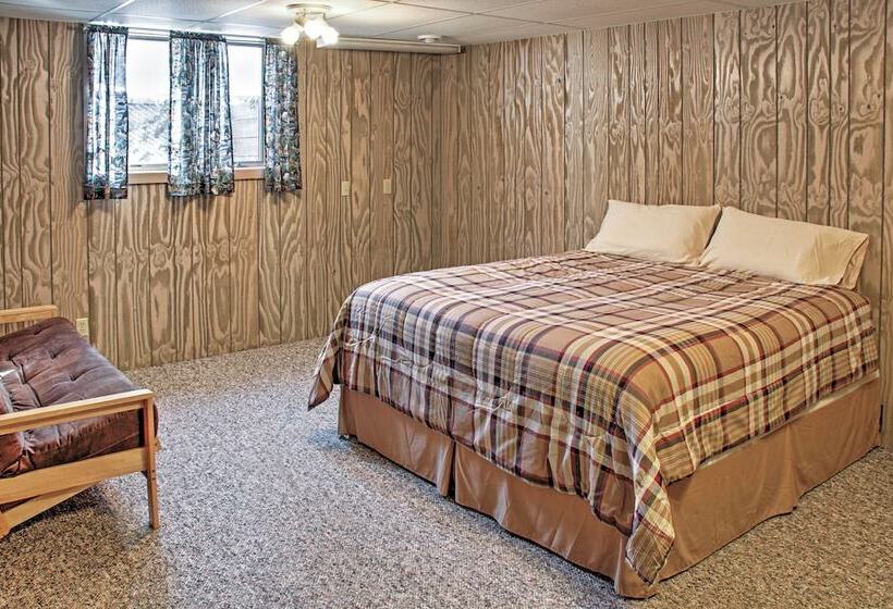 Wonderful Home On Sand Lake W/ Expansive Porch!