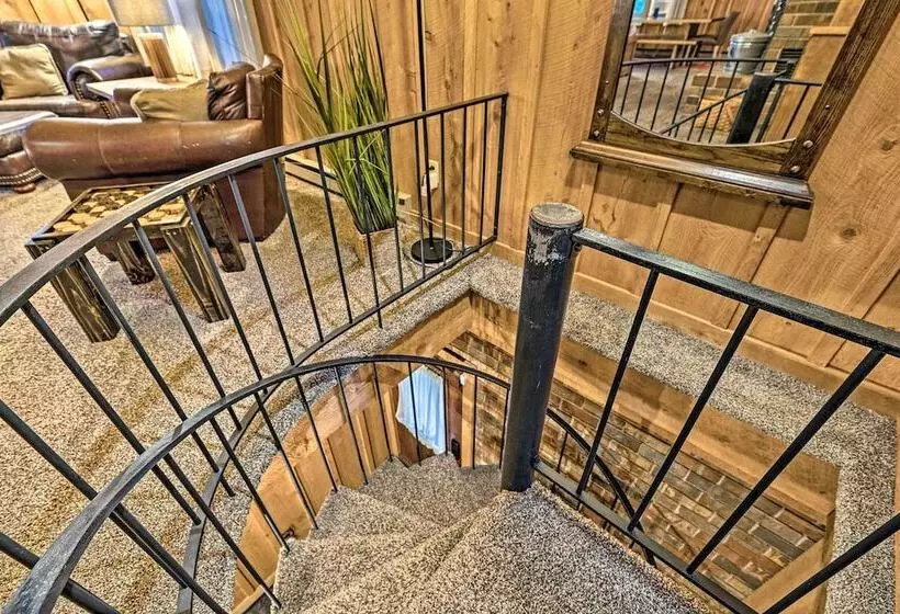 Treehouse Style Cabin, 1 Mi To Massanutten Resort