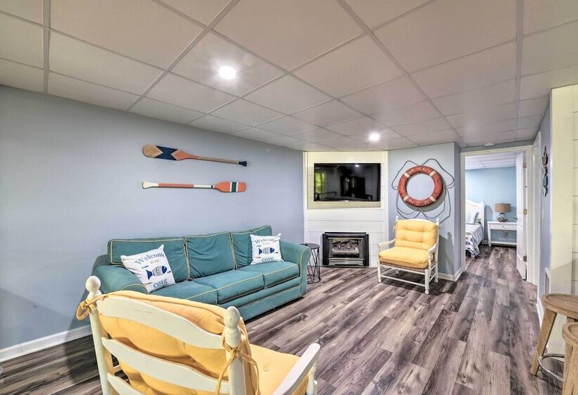 Badin Lake Cabin W/ Dock & 2 Story Boat Slip!