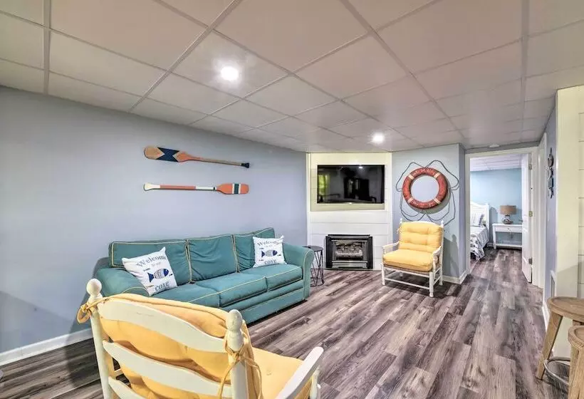 Badin Lake Cabin W/ Dock & 2 Story Boat Slip!