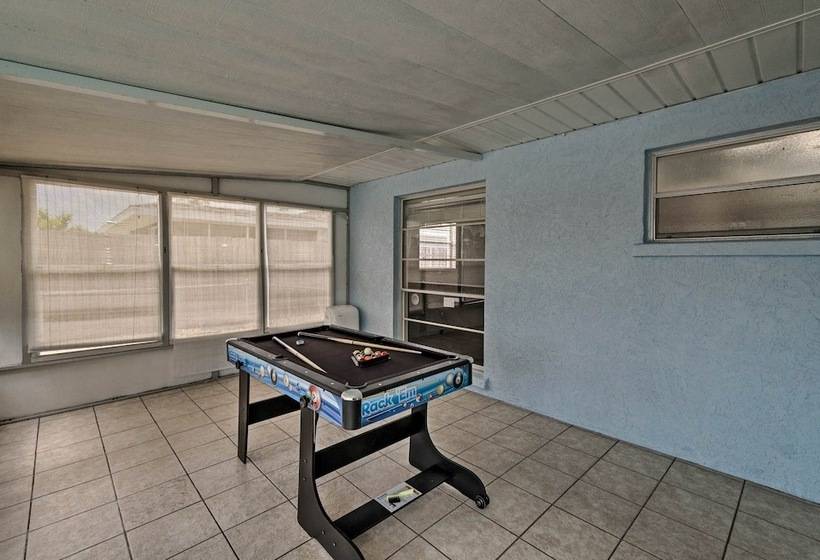 Canalfront Bradenton Home W/ Dock & Pool!