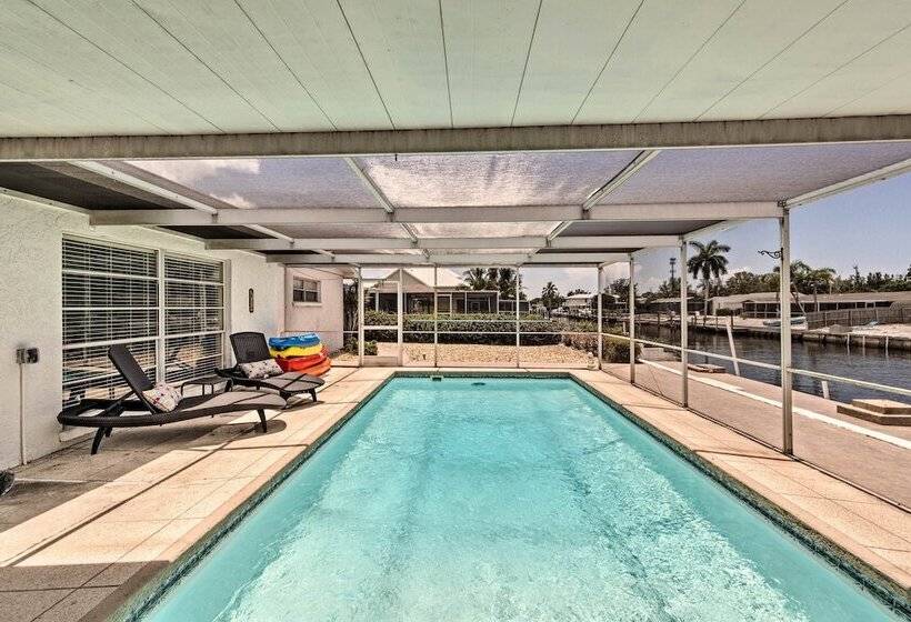 Canalfront Bradenton Home W/ Dock & Pool!
