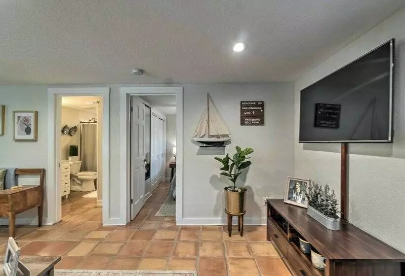 Canalfront Home W/ Kayaks, Pool & On Site Fishing!