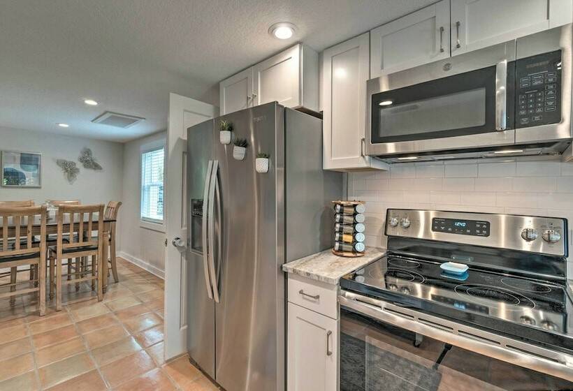 Canalfront Home W/ Kayaks, Pool & On Site Fishing!