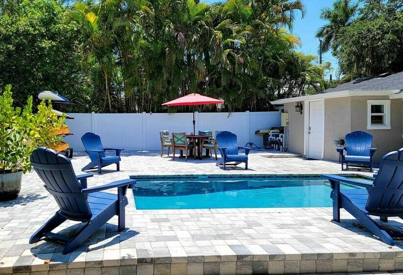 Canalfront Home W/ Kayaks, Pool & On Site Fishing!