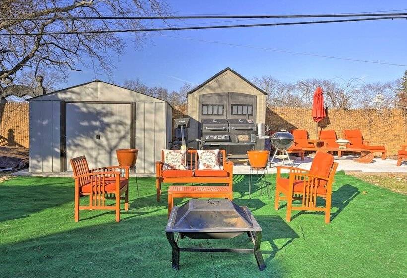 Central Elmont Studio W/ Great Outdoor Space!