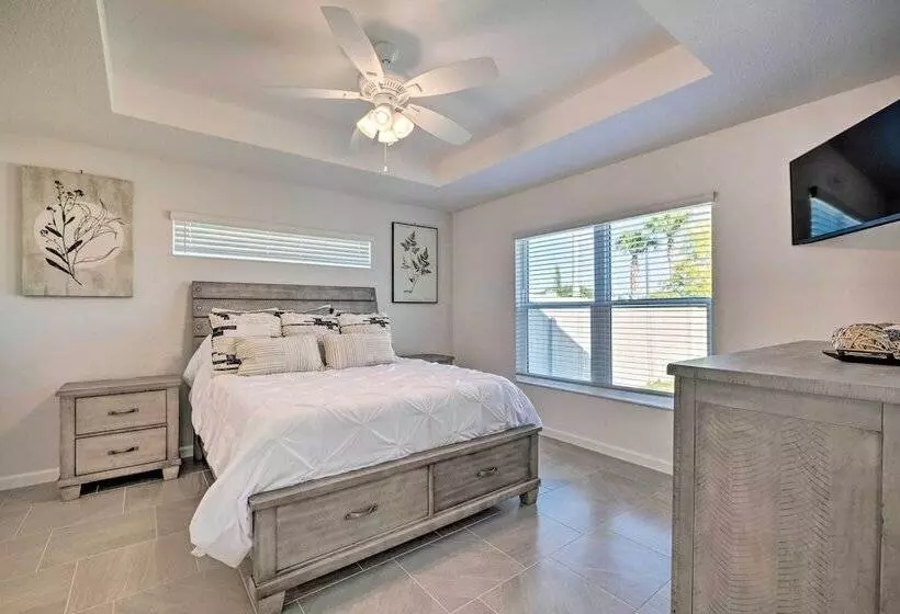 Home In The Villages: Golf Cart & Amenity Access