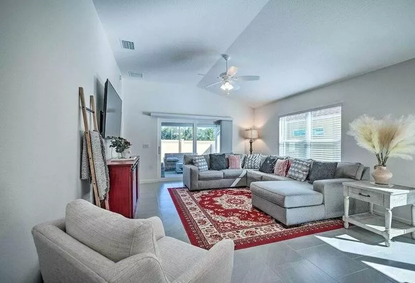 Home In The Villages: Golf Cart & Amenity Access