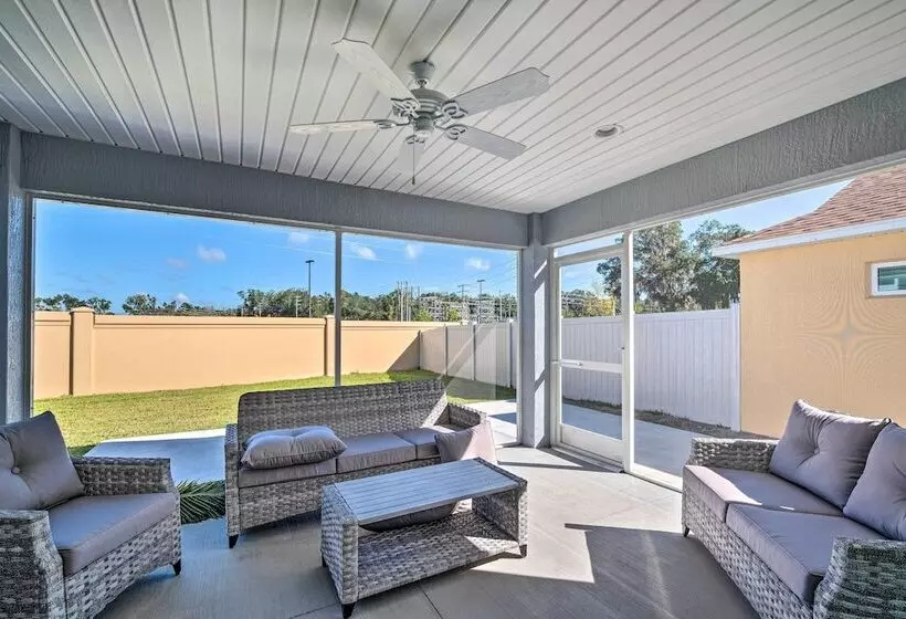 Home In The Villages: Golf Cart & Amenity Access