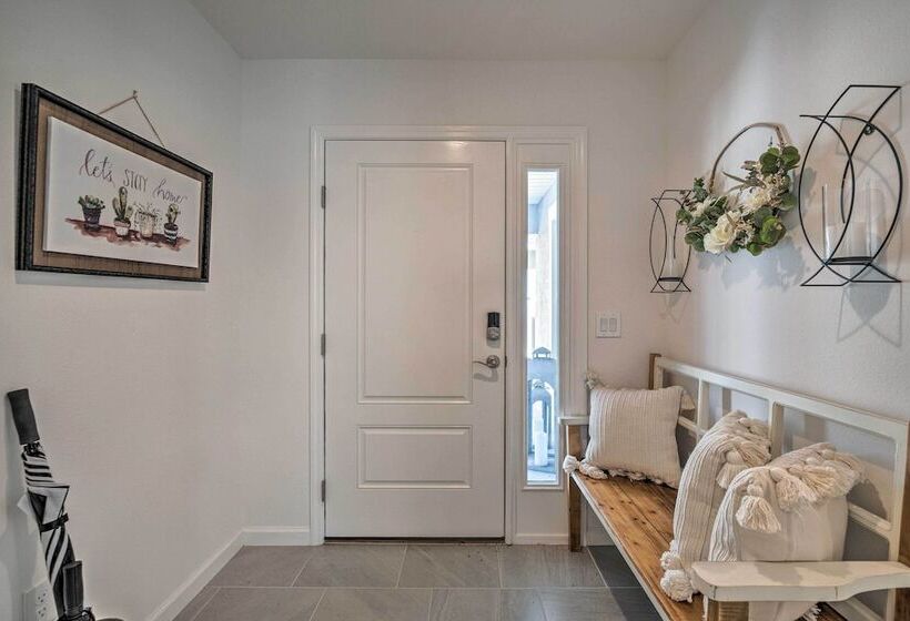 Home In The Villages: Golf Cart & Amenity Access