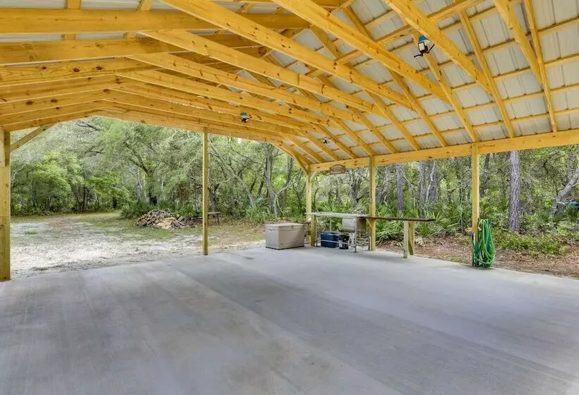 Charming Perry Home ~ 2 Mi To The Gulf!