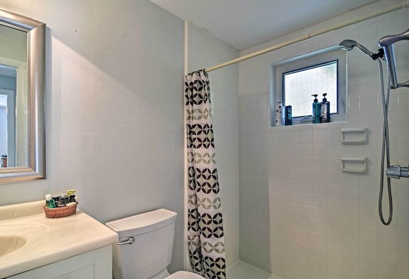 Classic Sarasota Home < 4 Mi To Public Beach