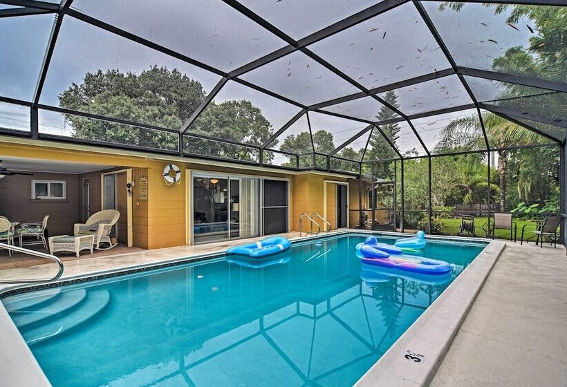 Classic Sarasota Home < 4 Mi To Public Beach
