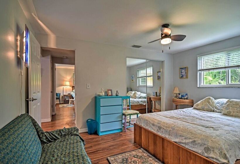 Classic Sarasota Home < 4 Mi To Public Beach