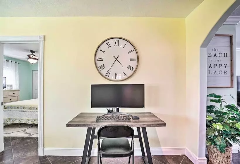 Coastal Bonita Shores Holiday Home Near Beach!