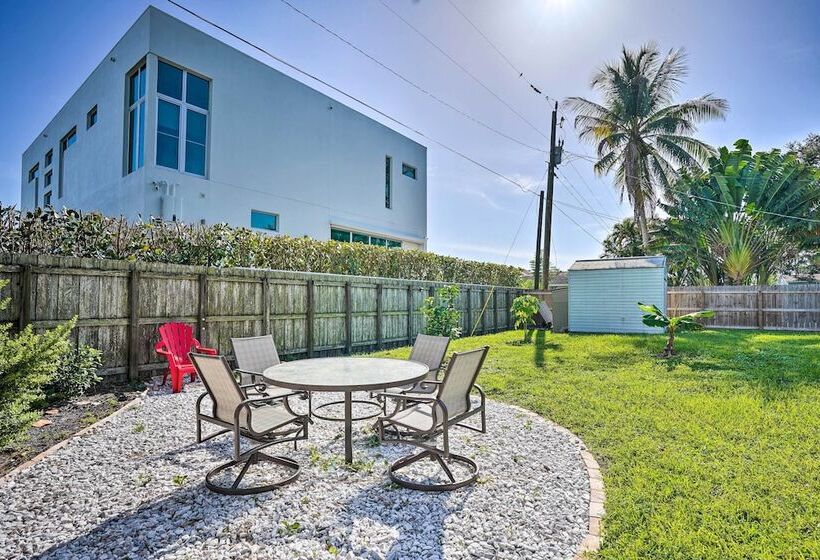 Coastal Bonita Shores Holiday Home Near Beach!