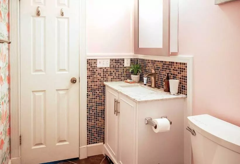 Coastal Bonita Shores Holiday Home Near Beach!