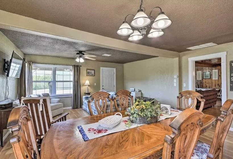 Cobblestone Cottage  10 Mi To Pomme De Terre!