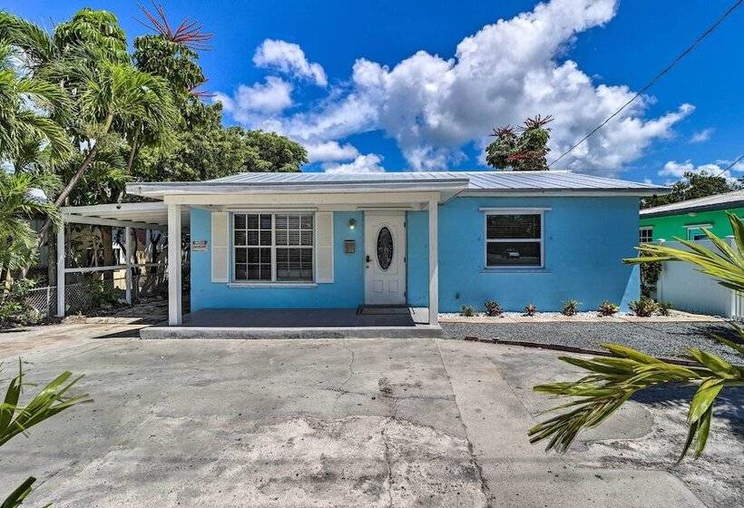 Cozy Key West Beach Cottage: Walk To Beaches!