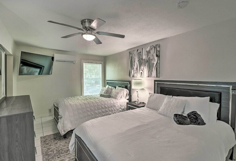 Cozy Key West Beach Cottage: Walk To Beaches!