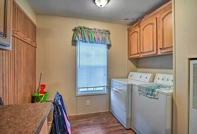 Cozy Murrells Inlet Home ~ 3/4 Mi To Beach!