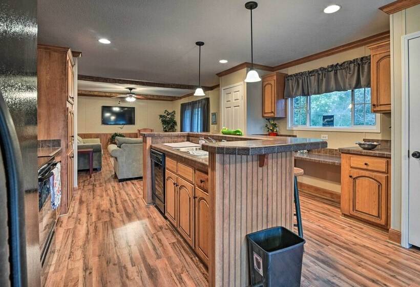 Cozy Murrells Inlet Home ~ 3/4 Mi To Beach!