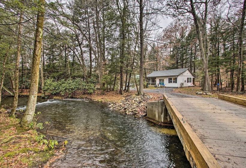 Creekside  Lincoln Lodge  In The Pocono Mtns!