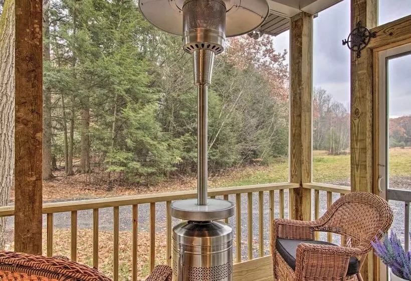 Creekside  Lincoln Lodge  In The Pocono Mtns!