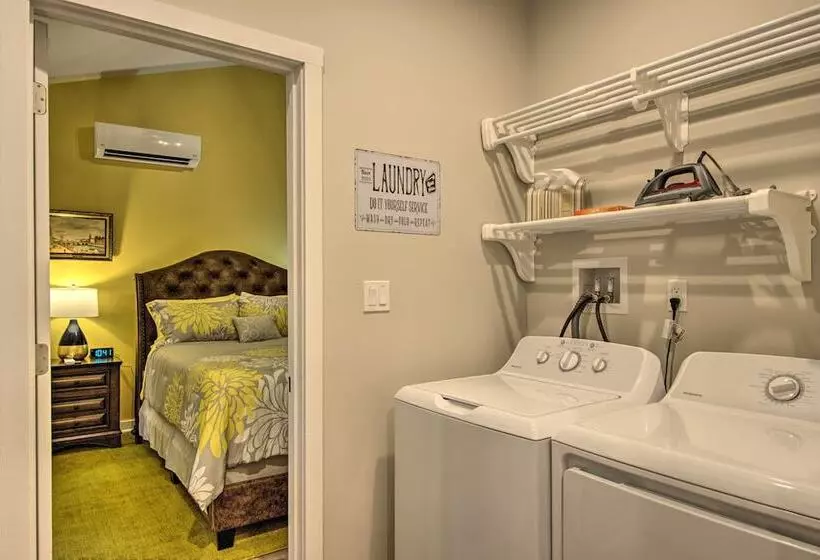 Creekside  Lincoln Lodge  In The Pocono Mtns!