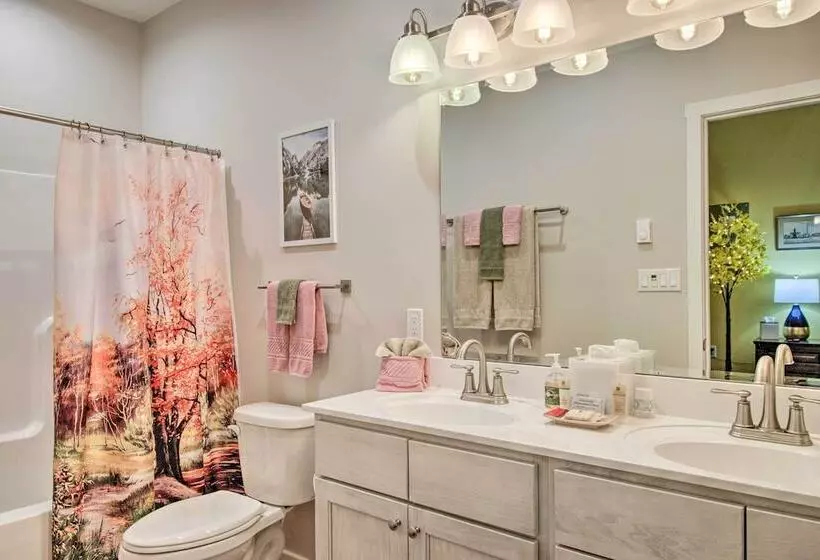 Creekside  Lincoln Lodge  In The Pocono Mtns!