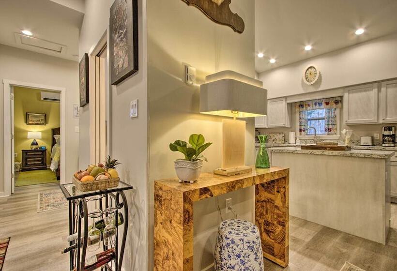 Creekside  Lincoln Lodge  In The Pocono Mtns!