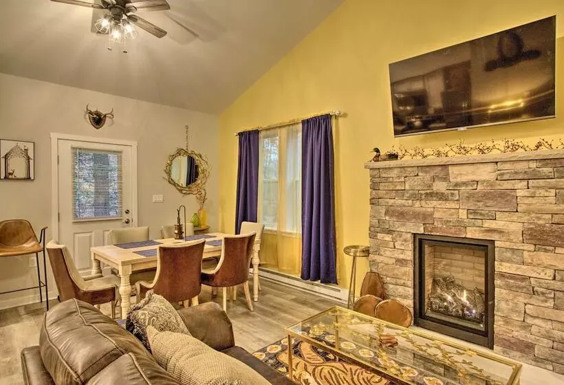 Creekside  Lincoln Lodge  In The Pocono Mtns!