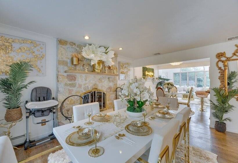 Dreams Of Paradise Luxury Home W/ Pool!