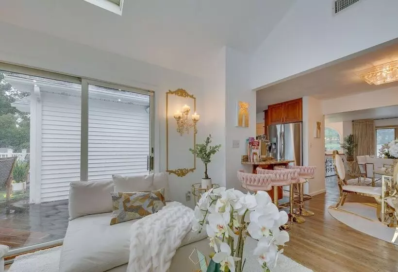 Dreams Of Paradise  Luxury Home W/ Pool!