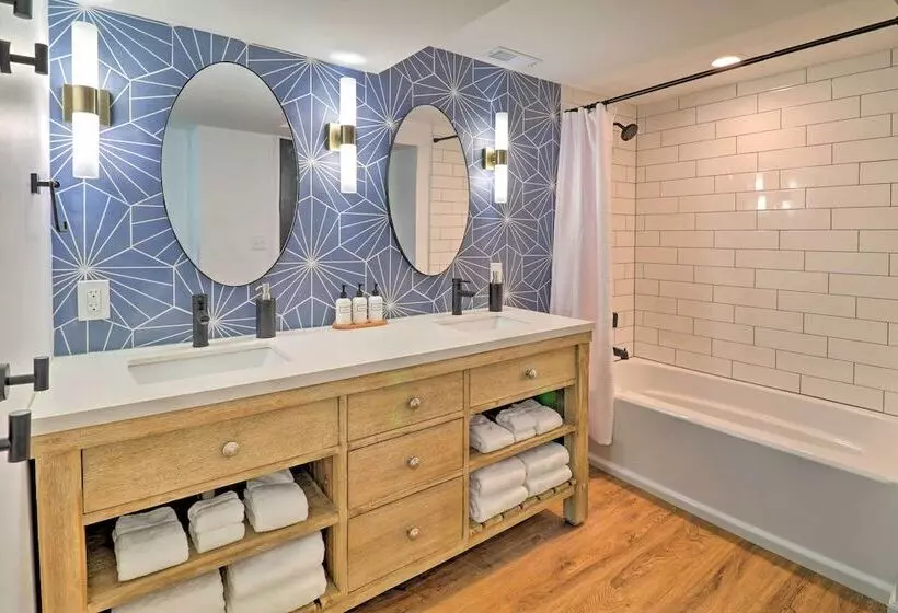 Dreamy St Charles Retreat W/ Furnished Patio!