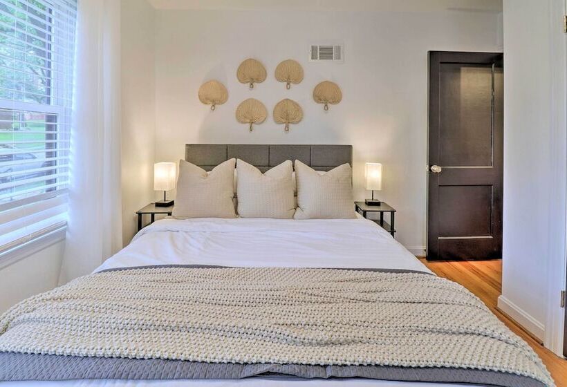 Dreamy St Charles Retreat W/ Furnished Patio!