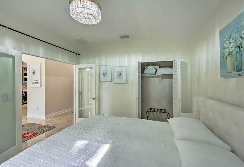 Elegant Fernandina Beach Home: Patio & Fenced Yard