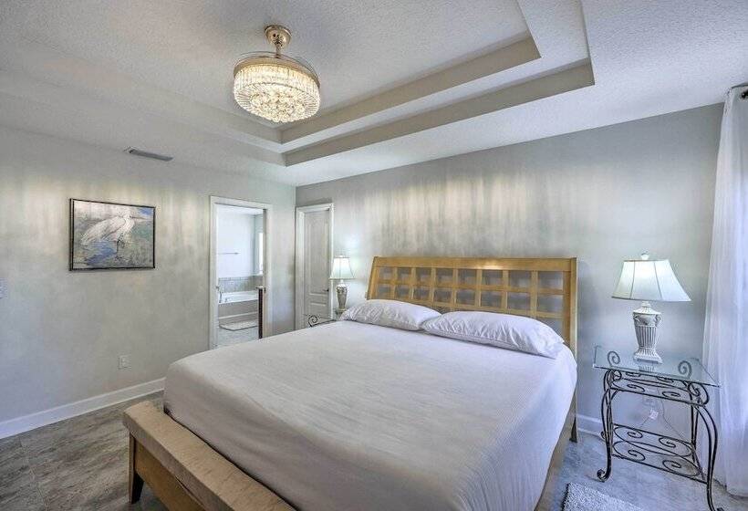 Elegant Fernandina Beach Home: Patio & Fenced Yard