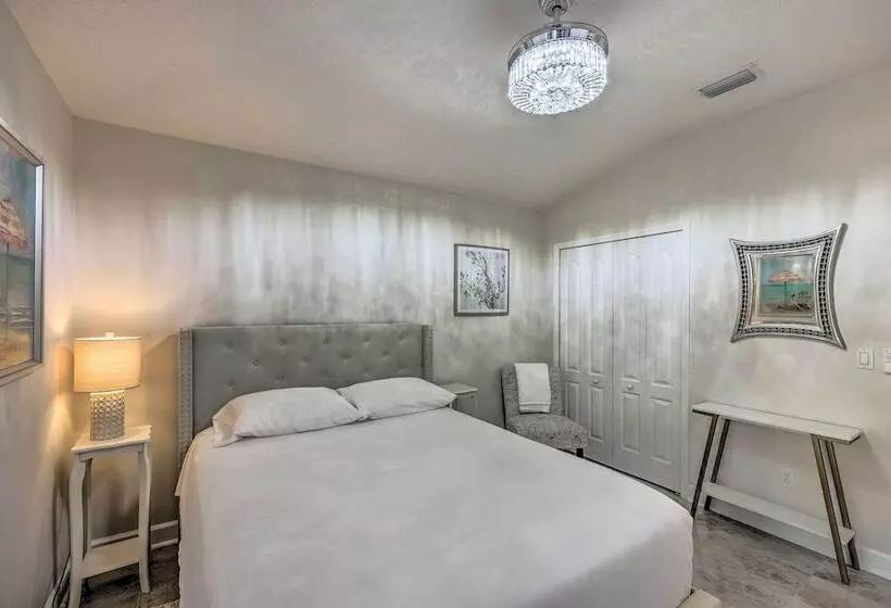 Elegant Fernandina Beach Home: Patio & Fenced Yard